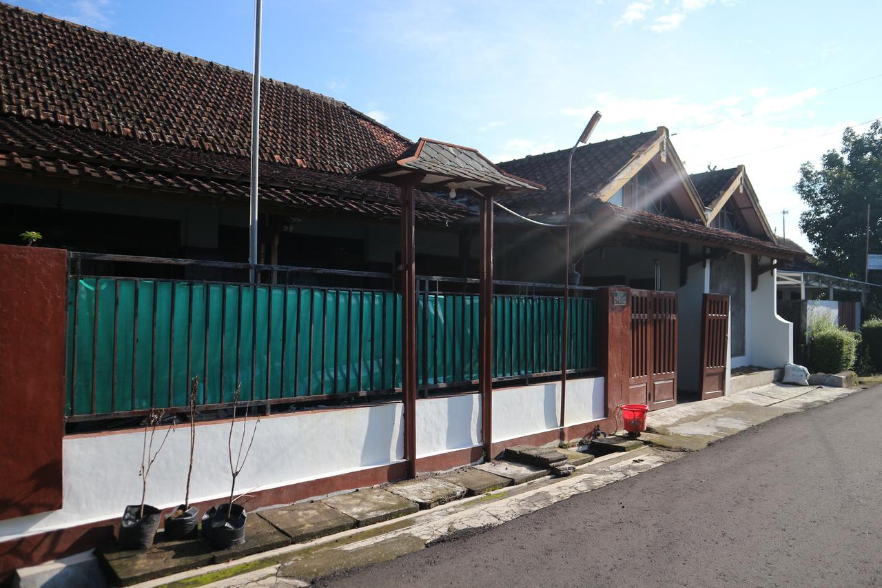 Kembar Guesthouse Yogyakarta Eksteriør bilde